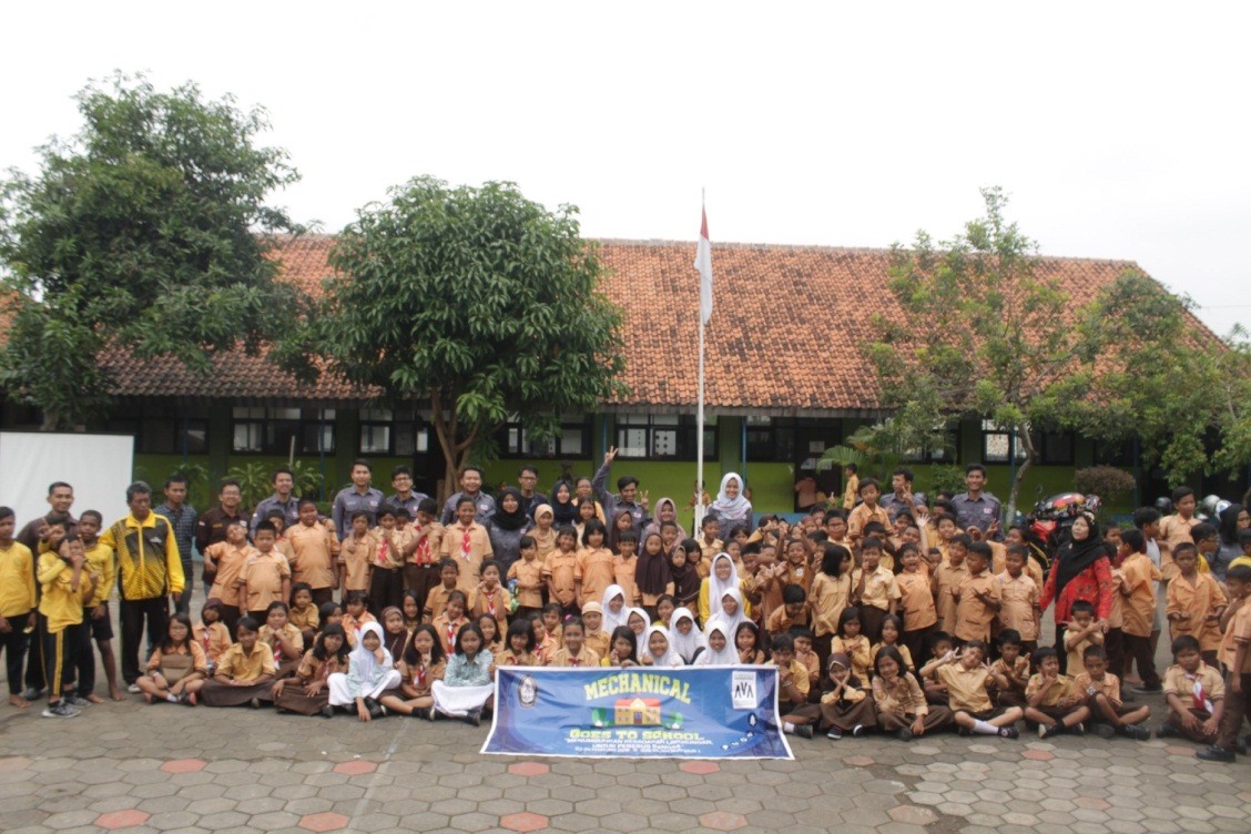 MECHANICAL GOES TO SCHOOL